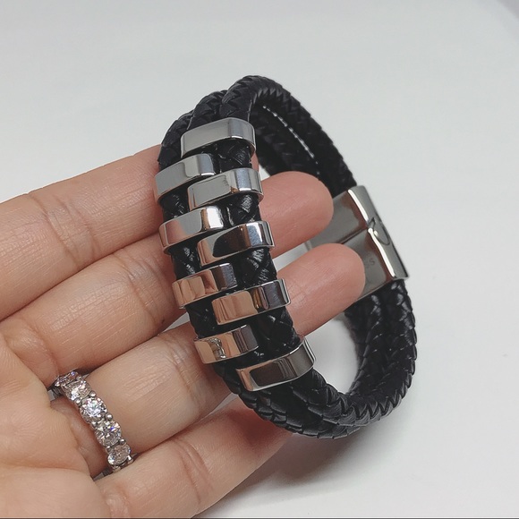 Men’s Stainless Steel Leather Bracelet - Picture 3 of 8